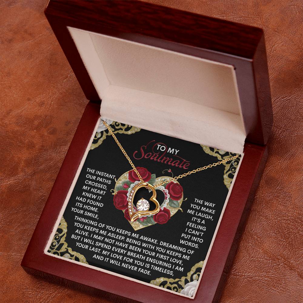 The Soulmate-Never Fade - Forever Love Necklace, heart-shaped with a rose and CZ crystal, is elegantly presented in a wooden box with a sentimental soulmate card. Choose between white or yellow gold finish for added elegance.