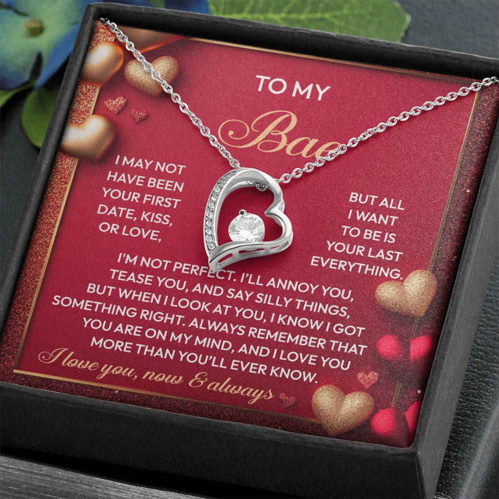 The Soulmate-On My Mind - Forever Love Necklace includes a silver heart with a CZ crystal, presented on a card with a romantic message. Its white gold finish offers timeless charm, and it is beautifully packaged in a box.