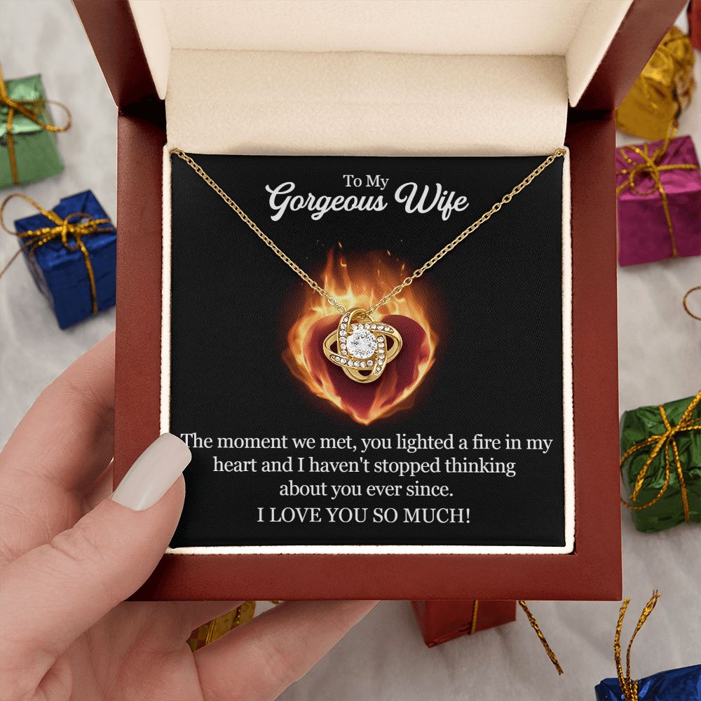 A ShineOn Fulfillment gift box with The Moment We Met Love Knot Necklace that says, i love you so much.